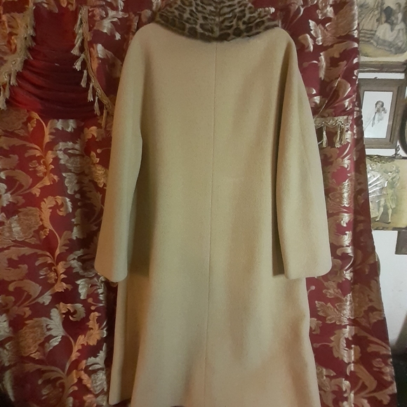 True Vintage Leopard Fur Collar Tan Wool  Coat - Picture 6 of 12